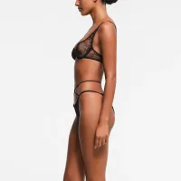 ULTRA FINE LACE SKIMPY SCOOP BRA (ONYX,32,A)