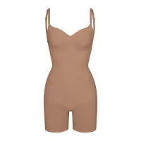 SEAMLESS SCULPT LOW BACK MID THIGH BODYSUIT